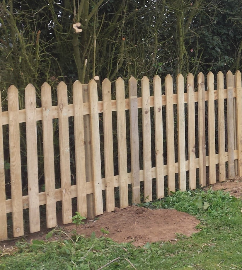 Standard Cottage Picket Fence