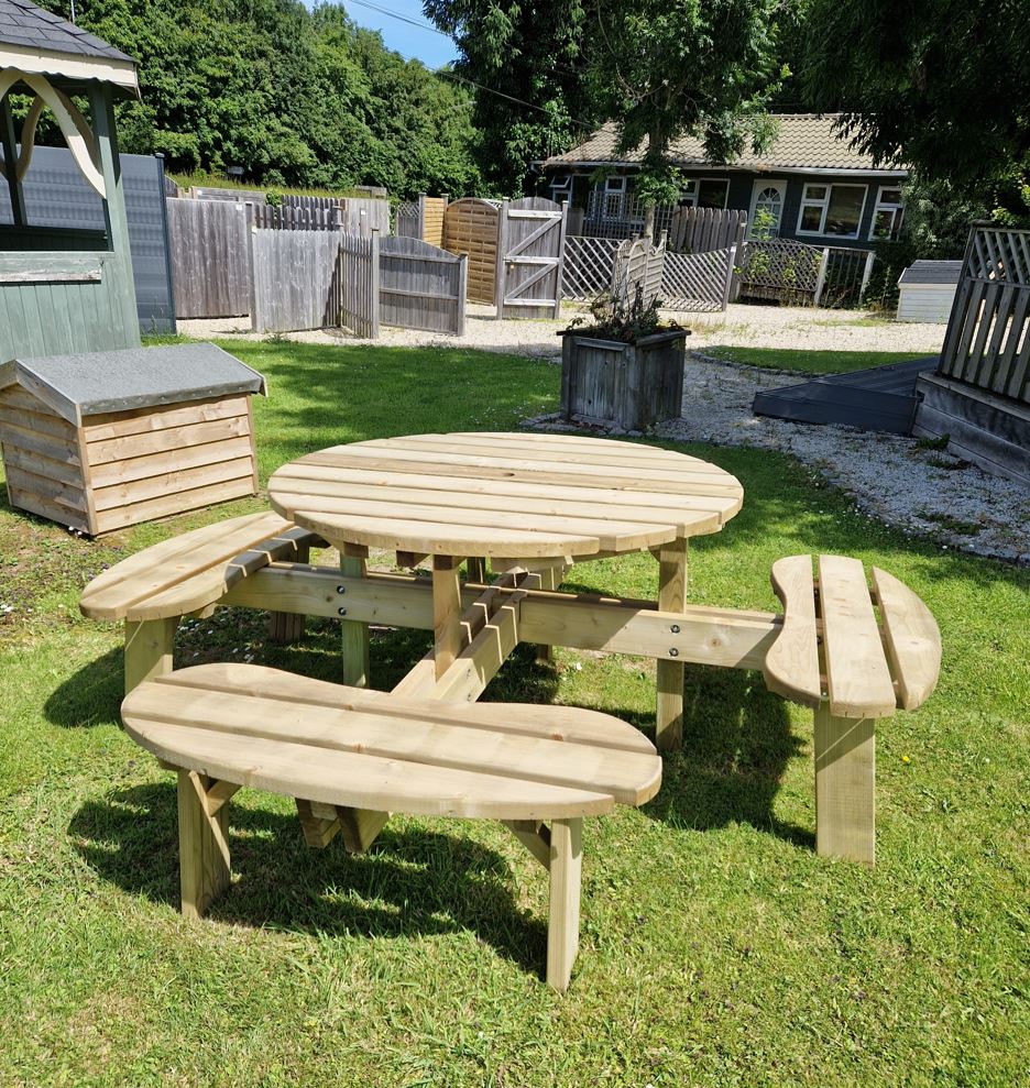 Round Picnic Bench