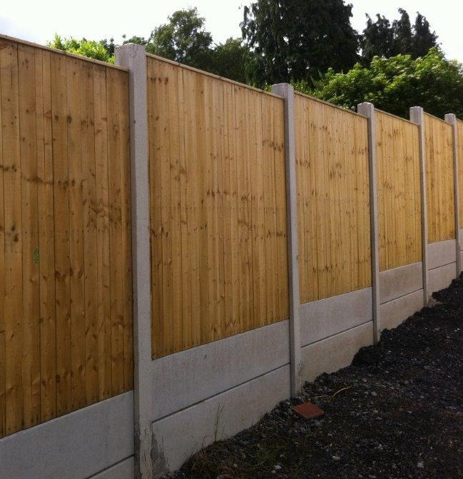 Vertical Capped Panel Fencing